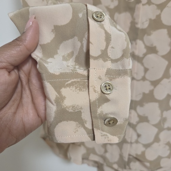 Equipment Femme Womens Adalyn Silk Blouse Blush Pink Butterfly Accent‎ Small - Picture 5 of 9